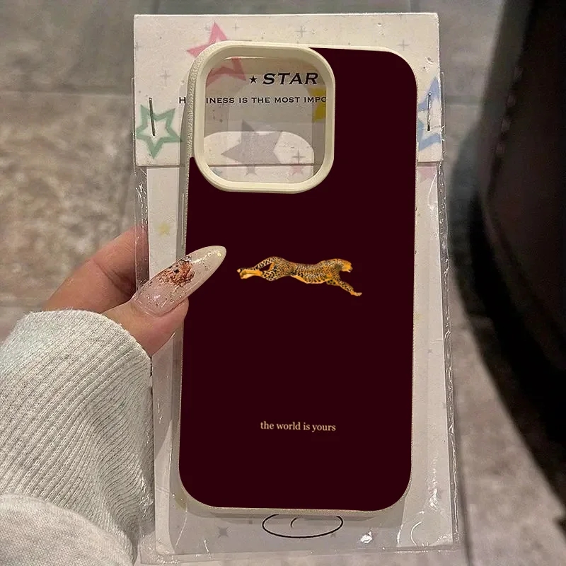 Wine & Beer Shop - ファッション レオパード柄 ワインレッド ソフトフォンケース iPhone 17