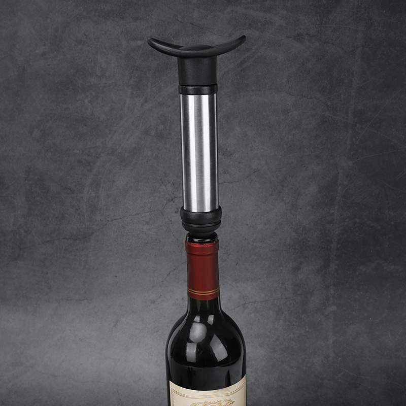 ワインボトル用シリコンキャップ,真空ポンプ付きワインボトルス - Wine Stopper Vacuum のレビューと価格